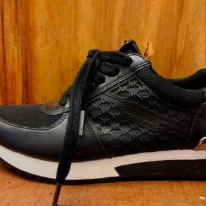 Michael kors size 7 brand new